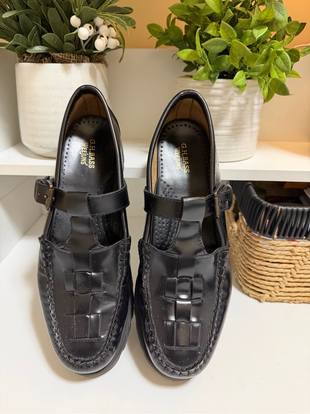 G.H. Bass & Co. Fisherman Mary Jane loafers Black Leather 8.5 - Picture 3 of 13